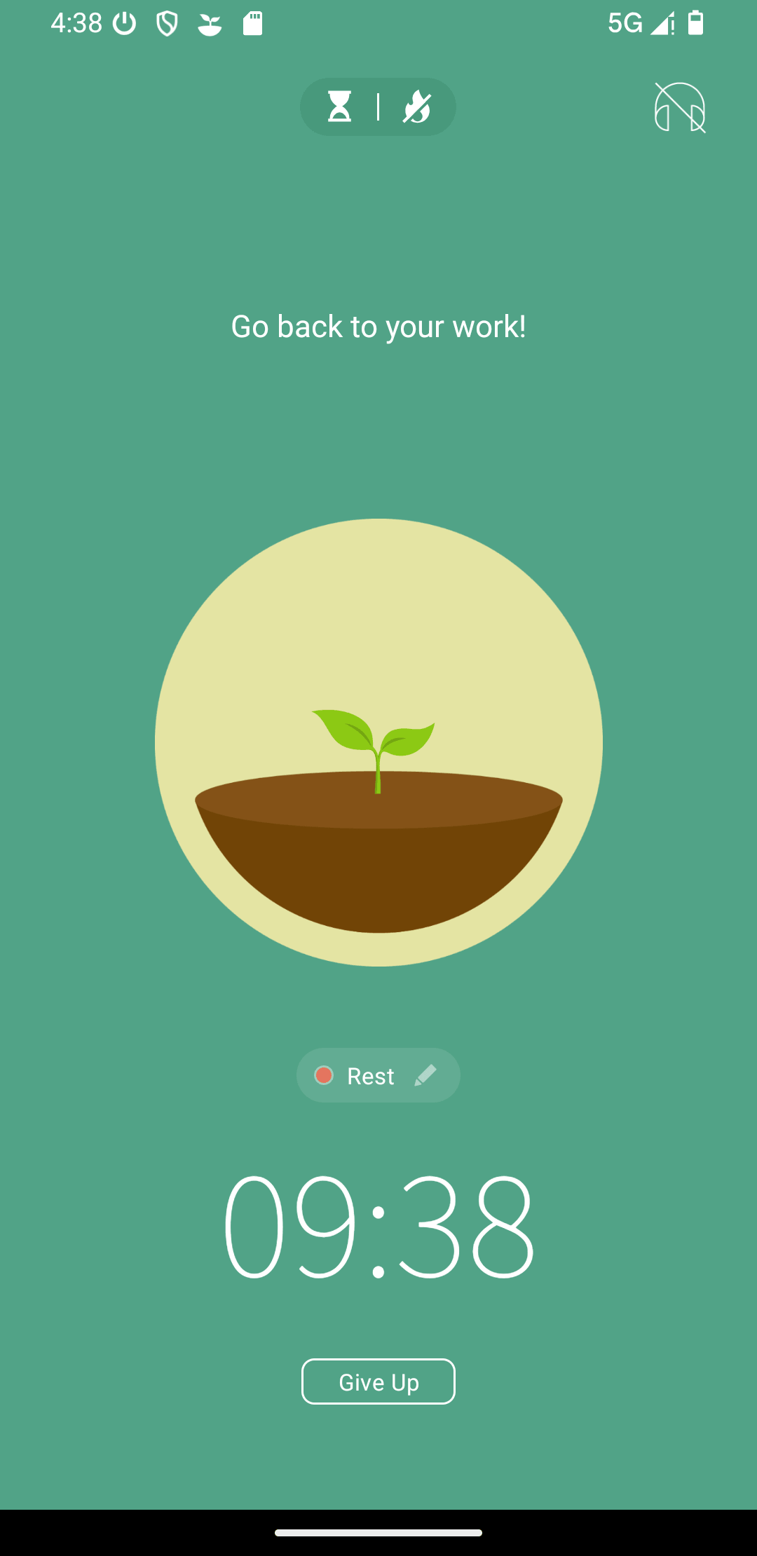 A active session in Forest app showing a tree in center